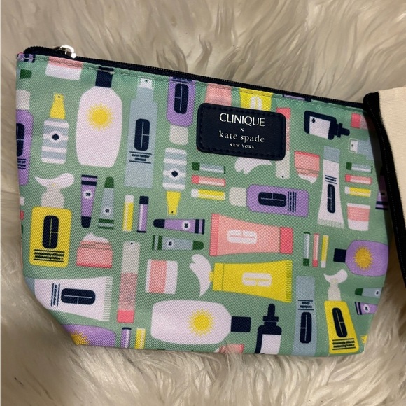 💙💛Clinique x Kate Spade Green Cosmetic Pouch💙💛 - Picture 2 of 5